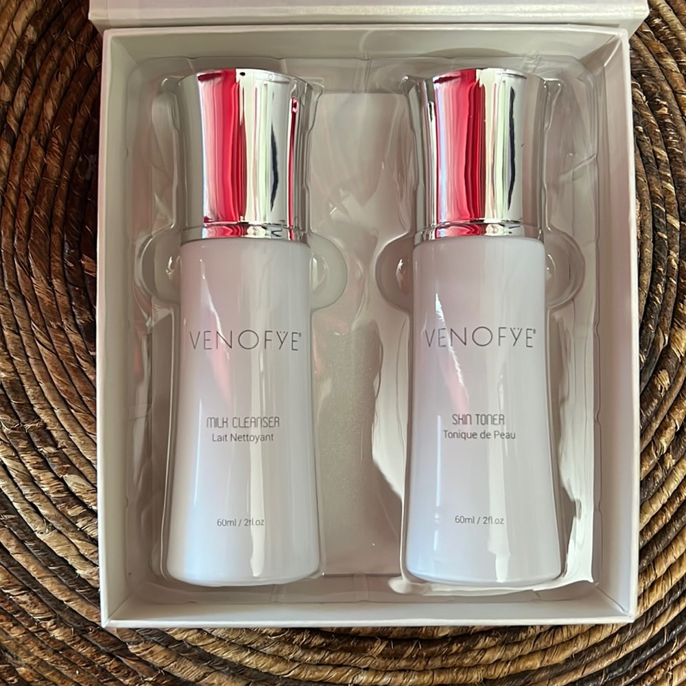 Venofye Queen Bee Cleansing Duo (Cleanser + Toner)